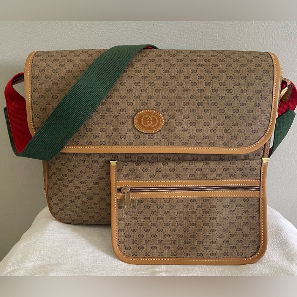 Pristine Vtg Gucci Tan PVC Micro GG Monogram Messenger Shoulder Bag & Pouch